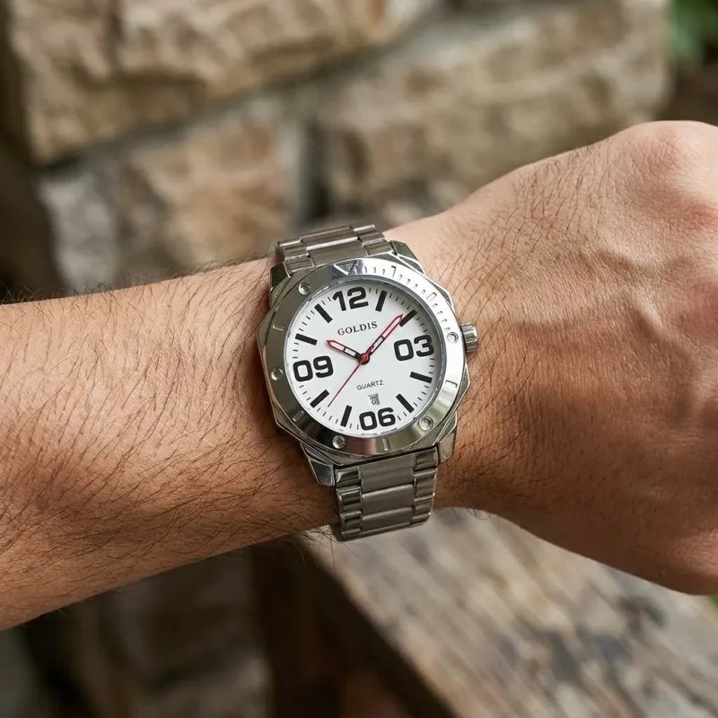Ανδρικό ρολόι Quartz της μάρκας Goldis με ασημί μεταλλικό μπρασελέ και λευκό καντράν - HLW-24032